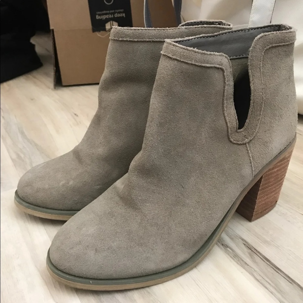Urban Outfitters Boots
